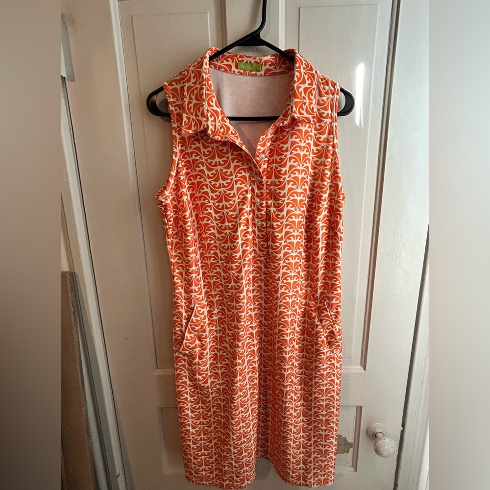 Tee 2 Sea Orange and White Sleeveless Golf Dress With Shorts - Large